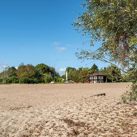 Flut Am Weserstrand アパート Sandstedt